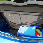 Bild 7 Kofferraum mit den beiden Packnetzen